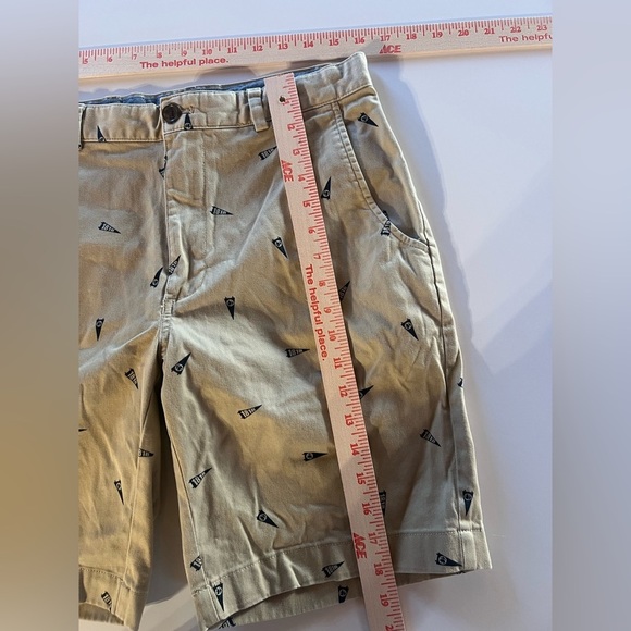 Brooks Brothers khaki flat front blue flags all over print sz 33 preppy shorts - Picture 7 of 10